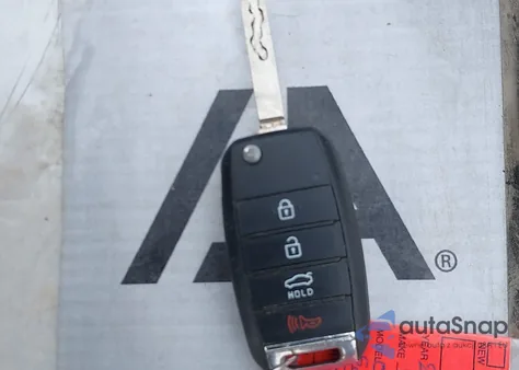 2019 Kia Optima Lx z USA, uszkodzony, nr VIN 5XXGT4L33KG283370